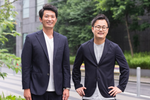 写真左から：株式会社トゥーワンラボ<br>代表取締役 小林淳氏(左) Founder 水野圭介氏(右)